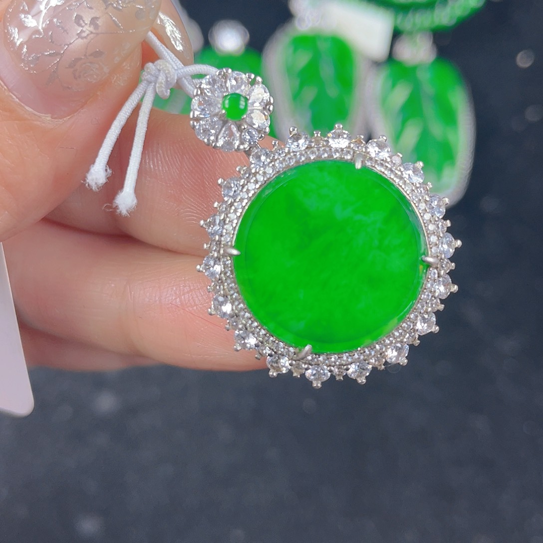 翡翠吊坠(不含链)银S925镶嵌