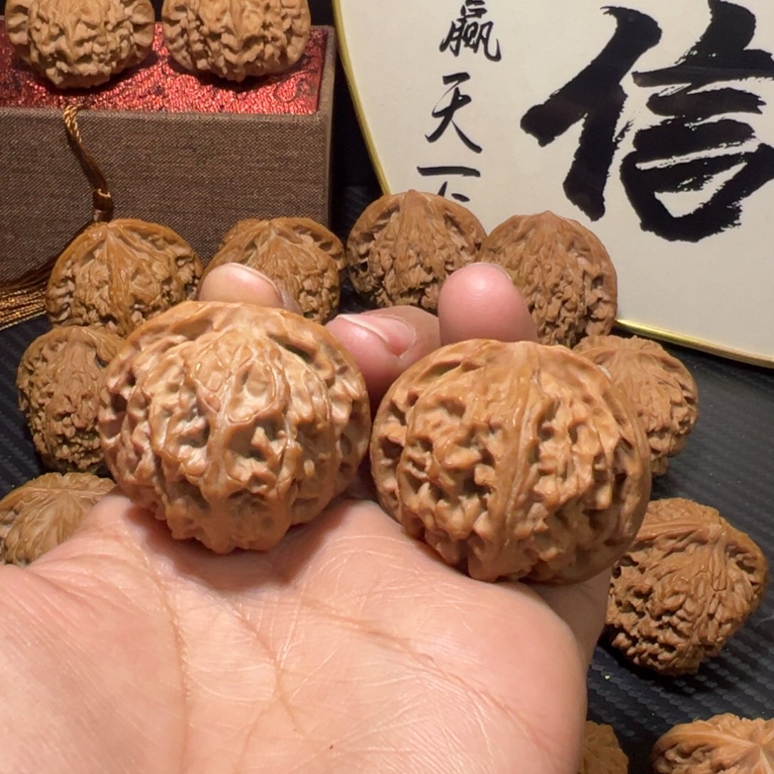 核桃全品无修苹果园40