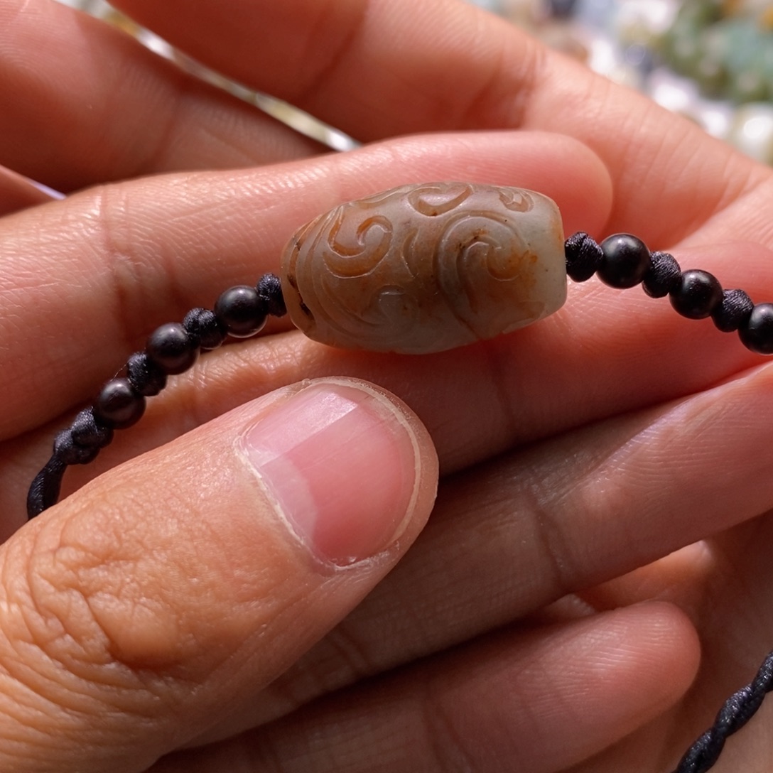 翡翠手链未镶嵌珠子