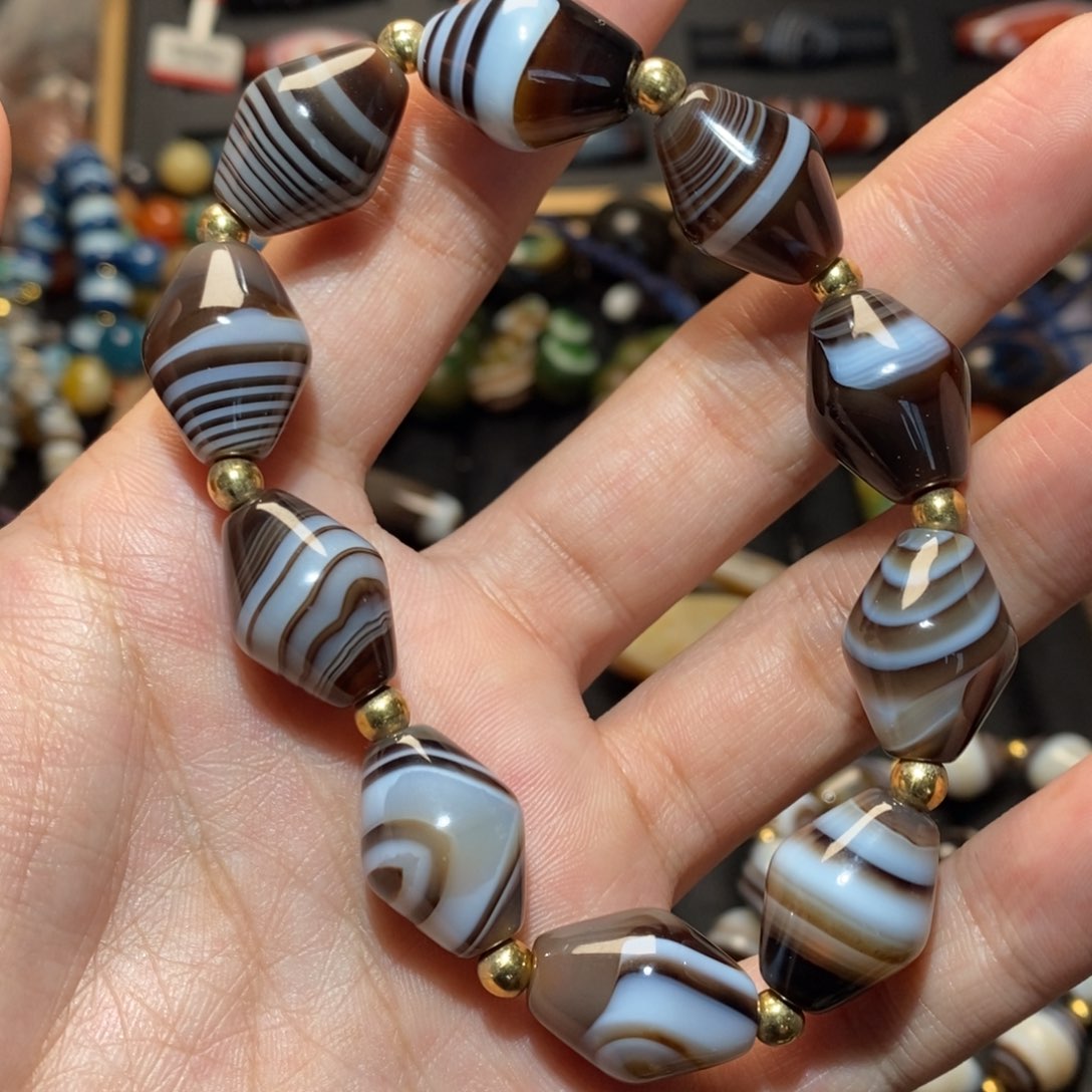 玛瑙/玉髓颈饰未镶嵌