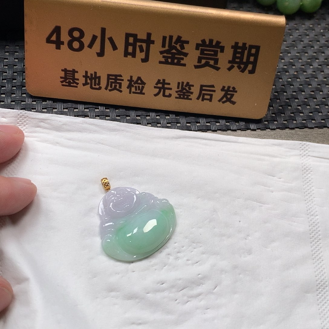 颈饰18K金镶嵌翡翠佛