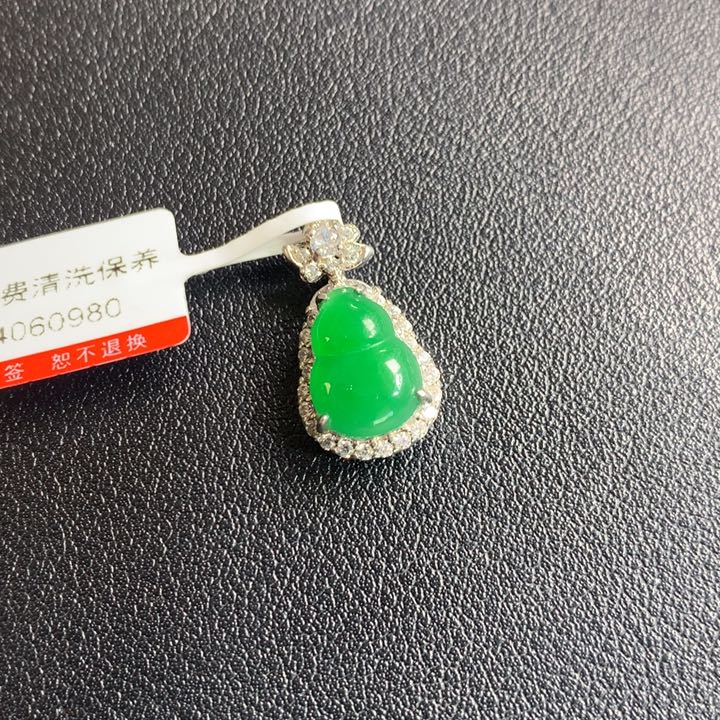 【闪购商品】翡翠颈饰银S925镶嵌天然翡翠