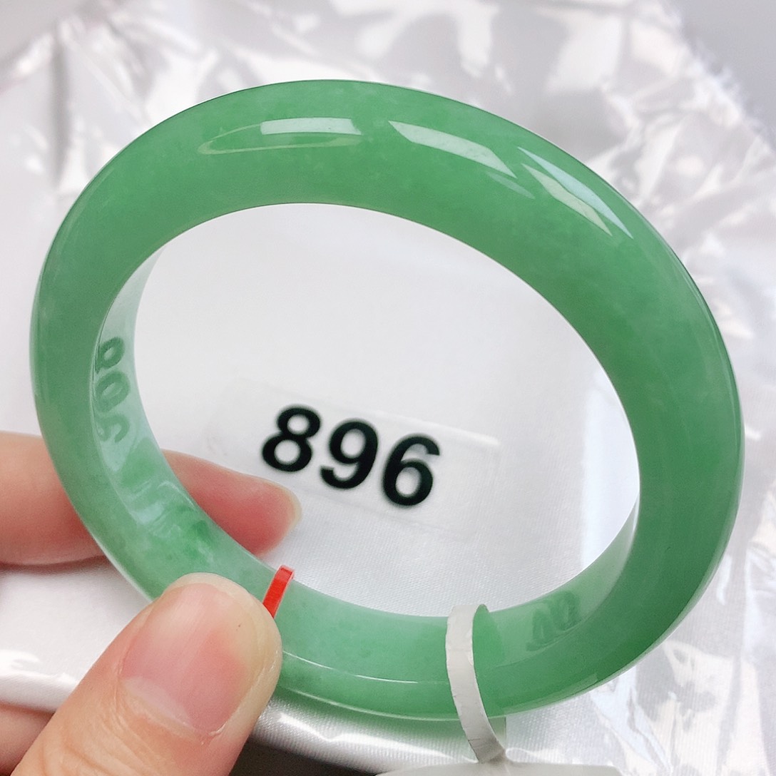 翡翠手镯未镶嵌抖音896