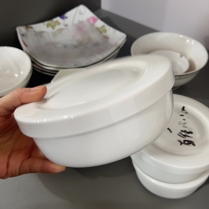 瓷片微瑕骨瓷保鲜碗大一个