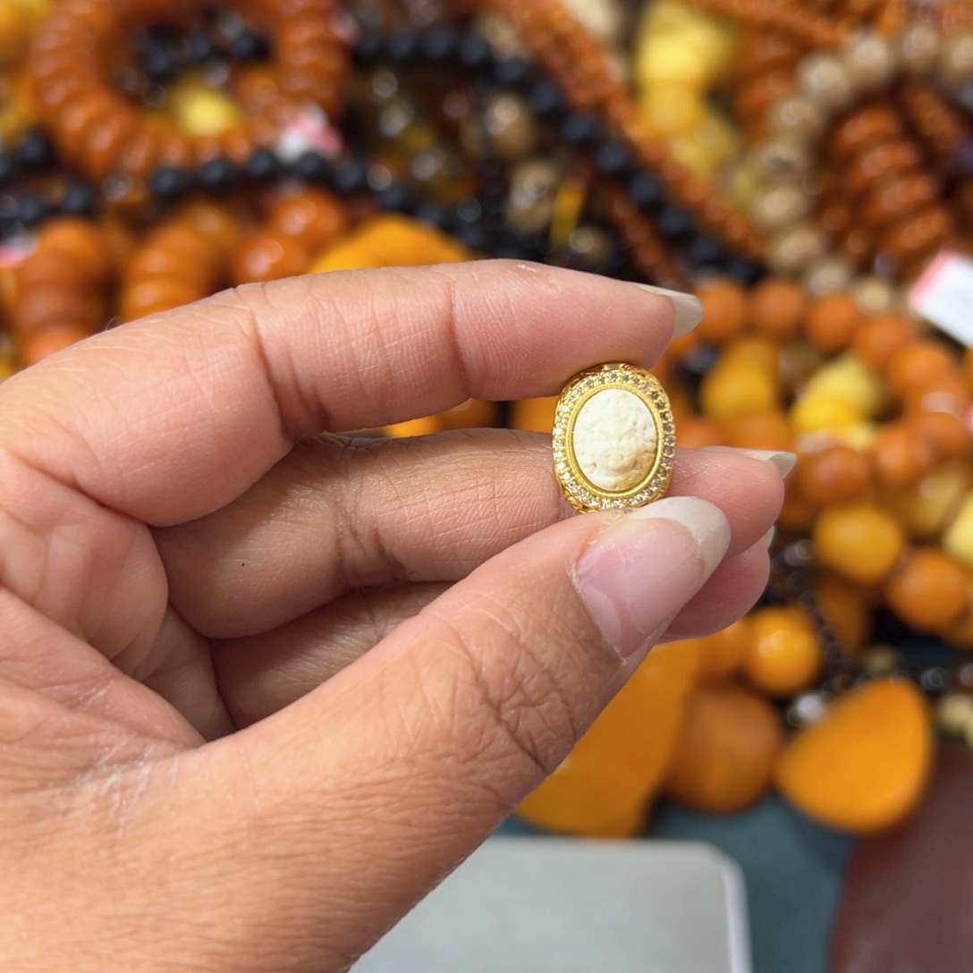 琥珀珠宝奇石未镶嵌1496