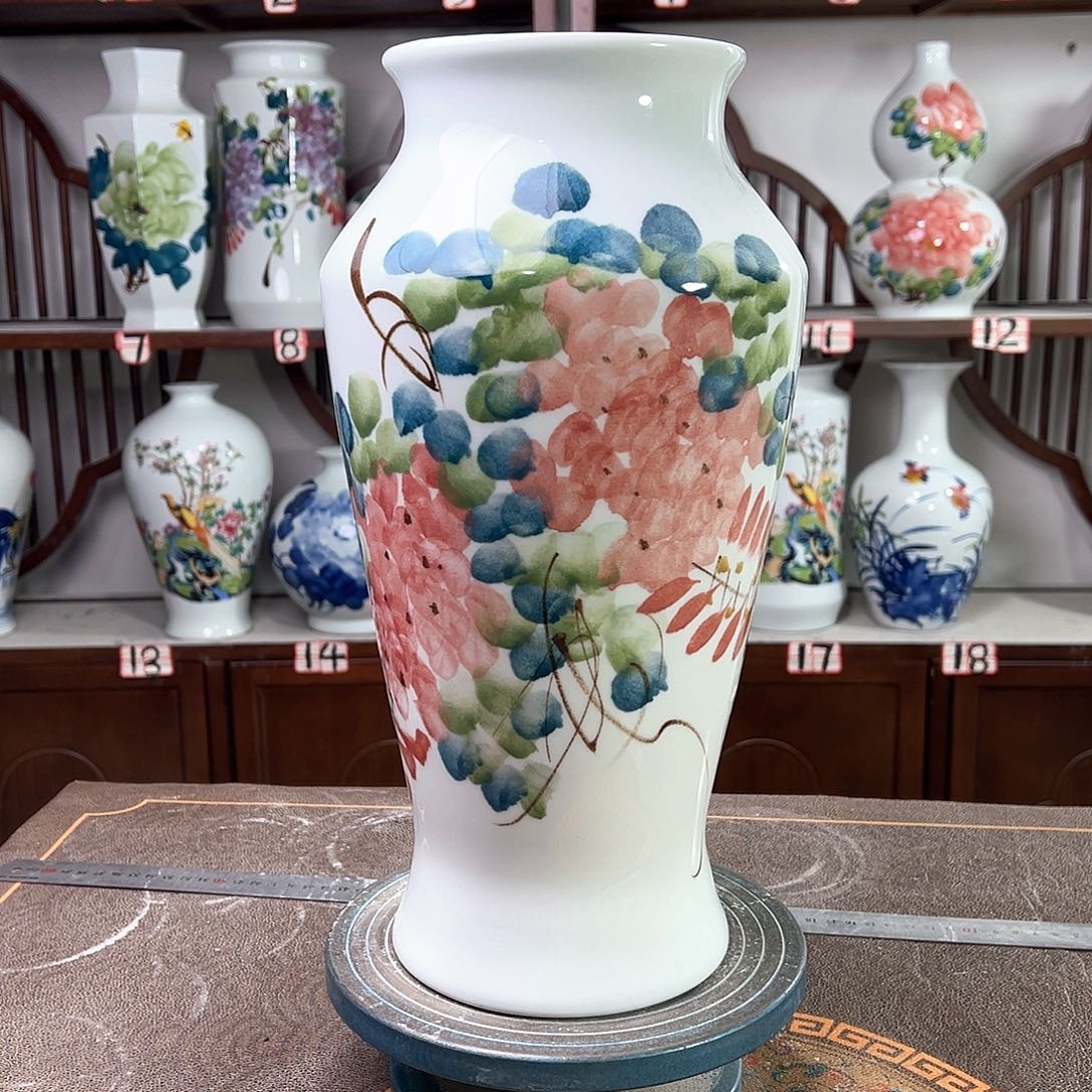 摆件景德镇陶瓷大鱼红紫