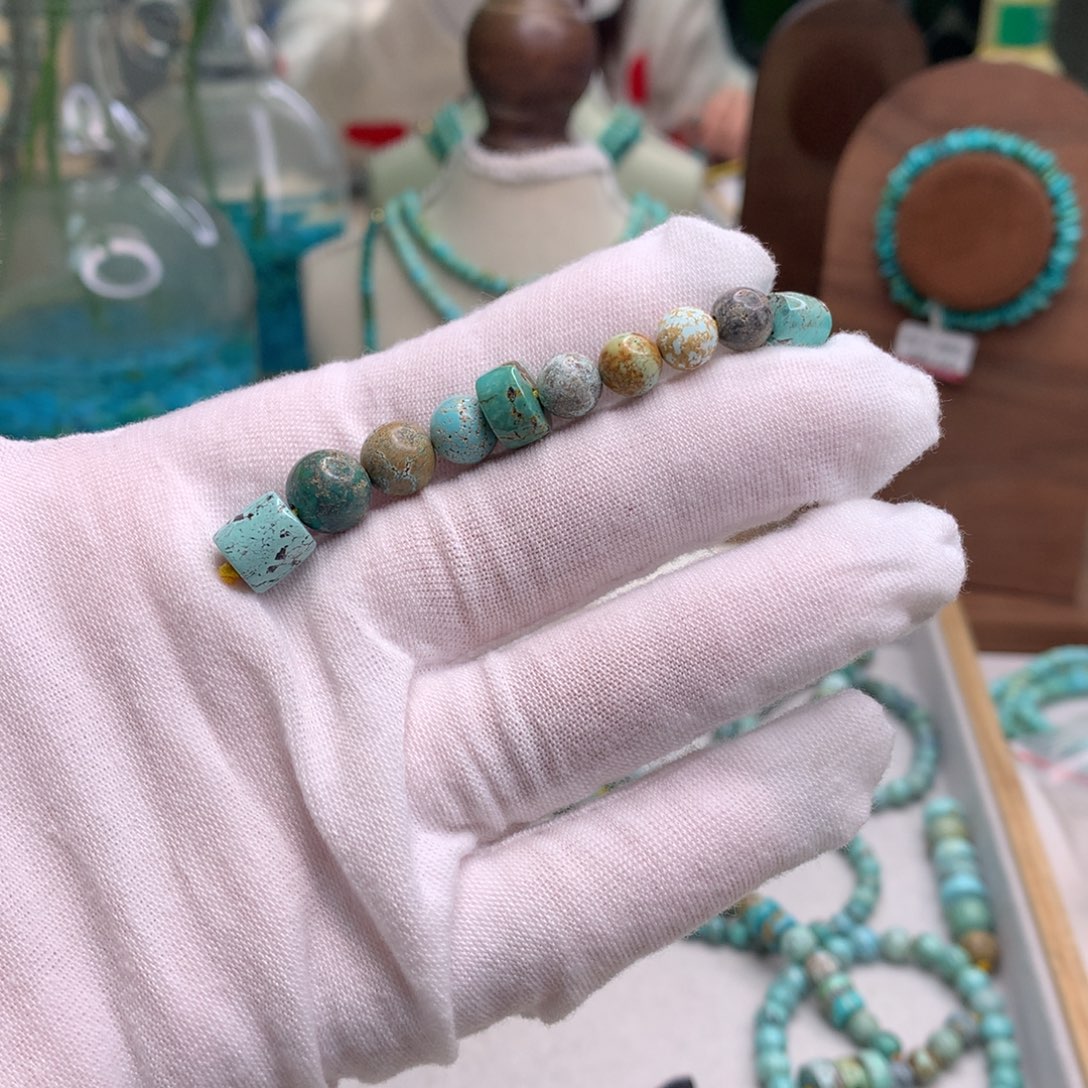 绿松石未镶嵌饰品