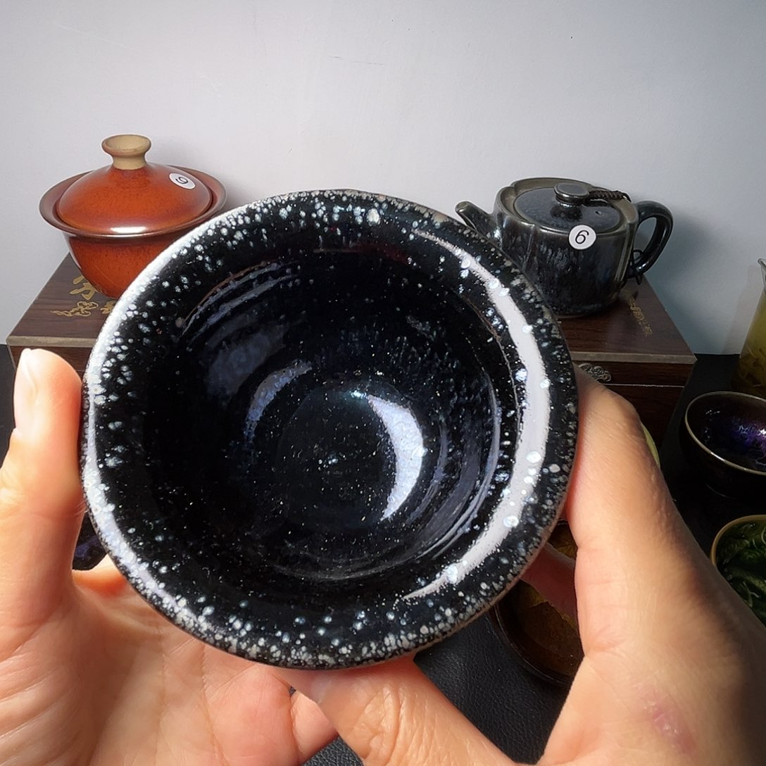 茶盏这就是所谓最真实可信