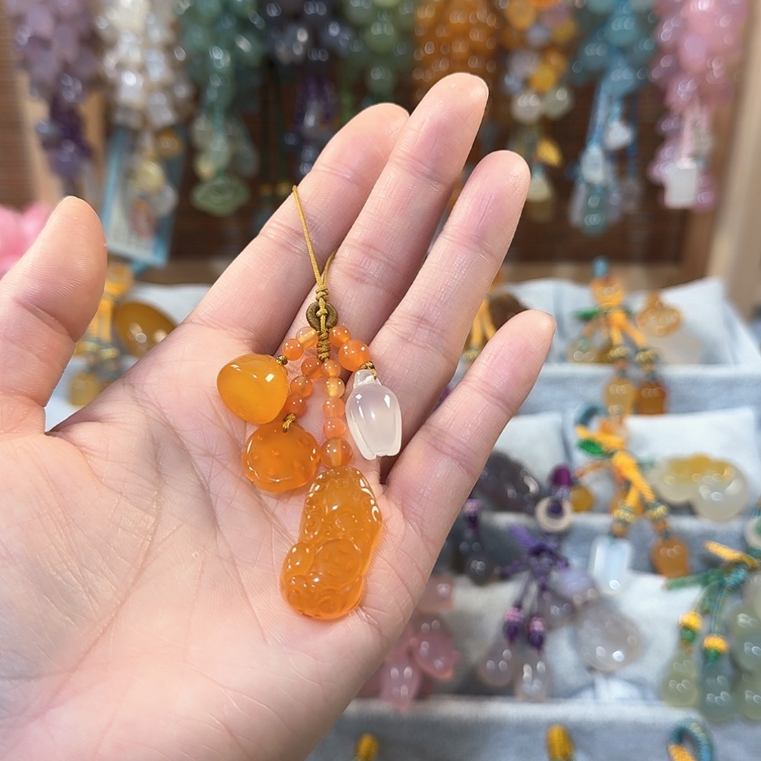 玛瑙/玉髓手机挂件未镶嵌