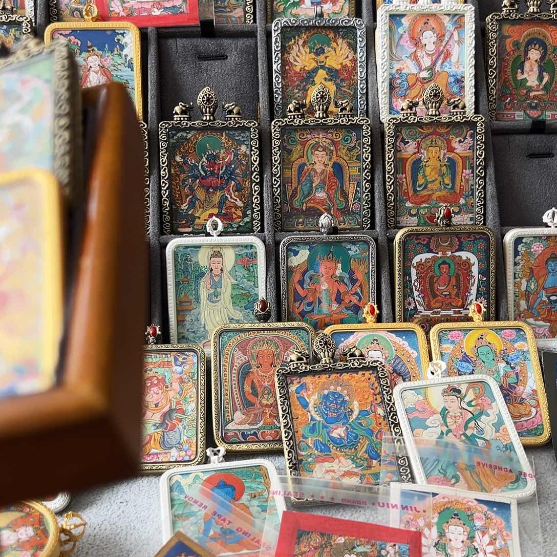 装裱画刘**、西藏唐卡，，，，，，，，，，