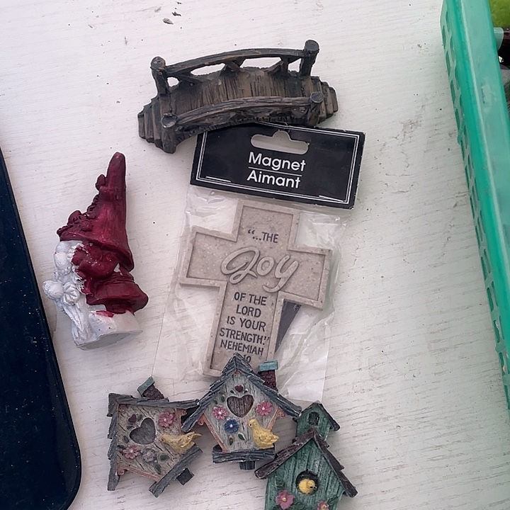 有机玻璃微瑕。       