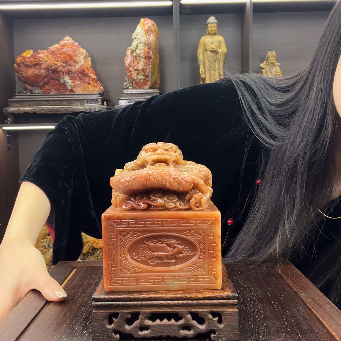 寿山石？。。。。。。。。。。。。。。。