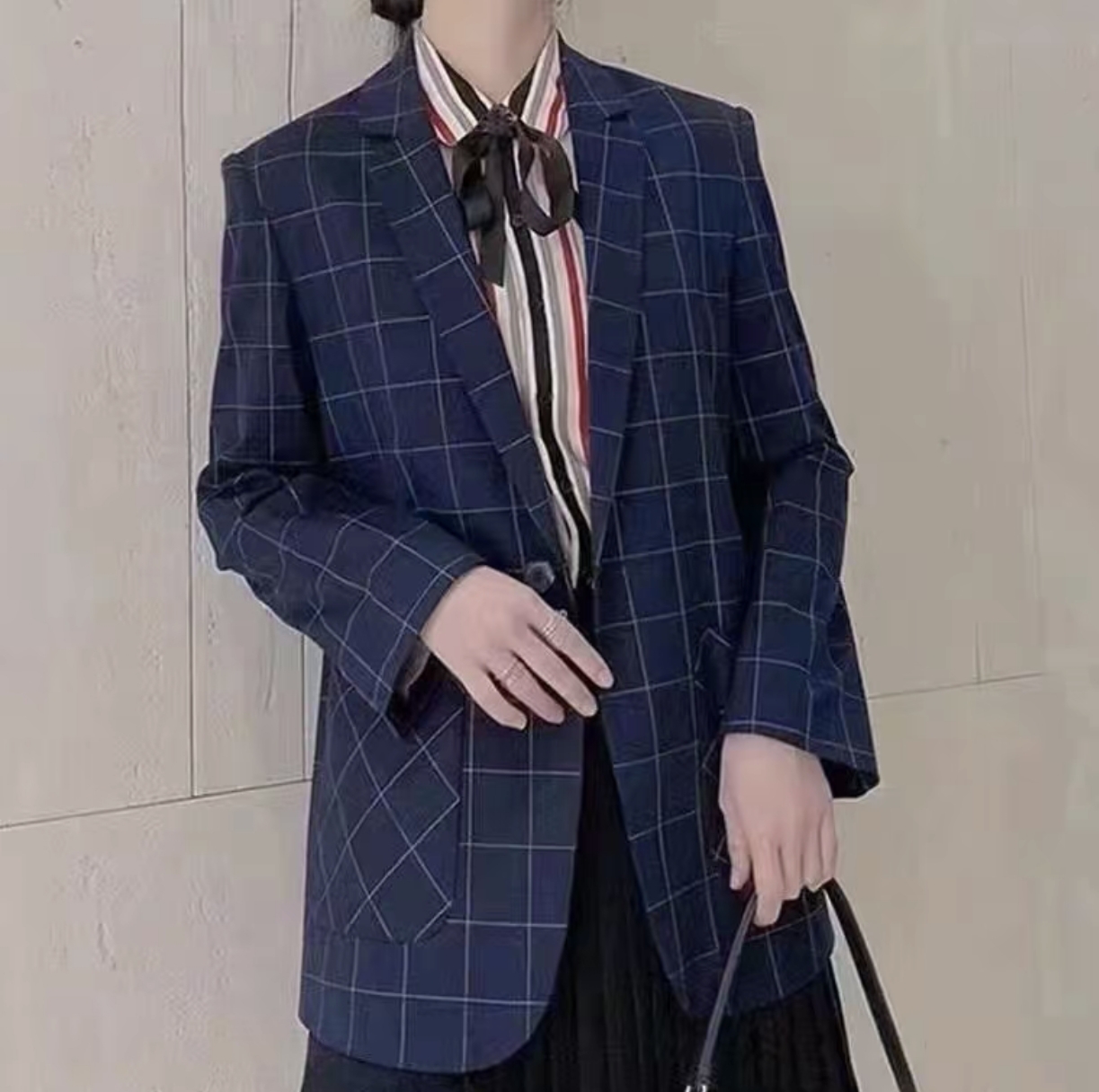 不支持退换/蓝色格纹男友风宽松西装外套1400425