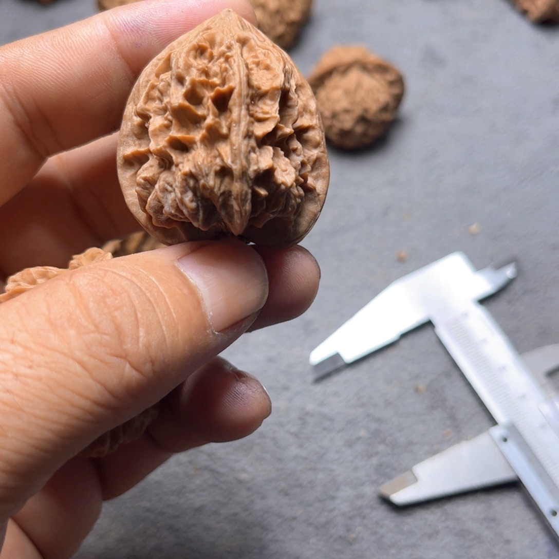 清***呀把件文玩核桃龙骨