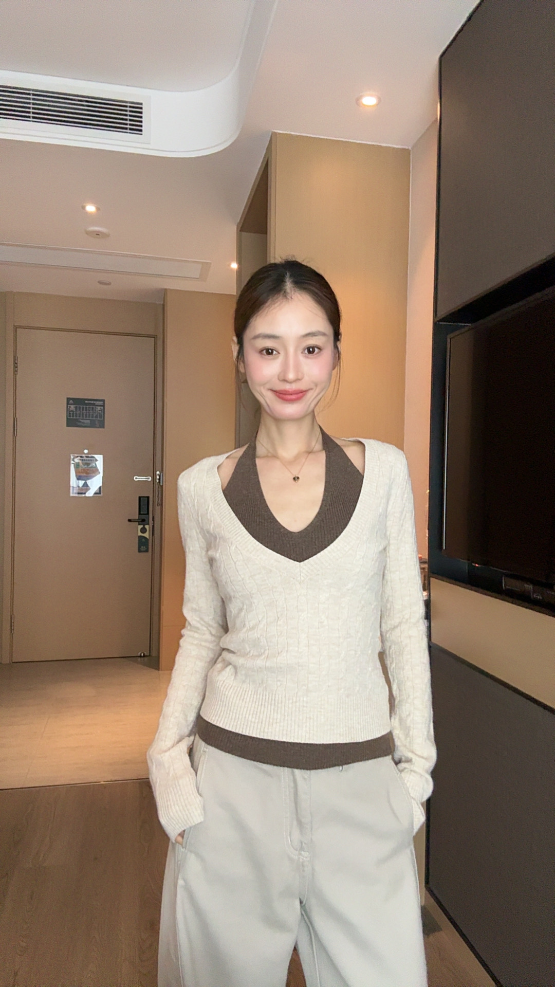 【部分现】撞色挂脖V领假两件修身针织衫女百搭打底上衣M1427