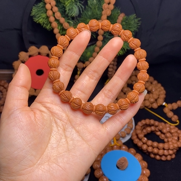 秦岭龙纹桃核手串
