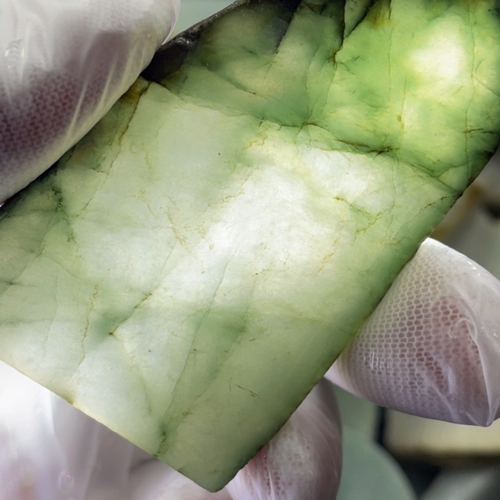 翡翠吊坠(不含链)未镶嵌天然翡翠边角料