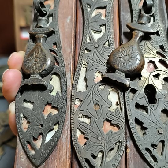 君***巅硅胶拉手三个，包浆自然