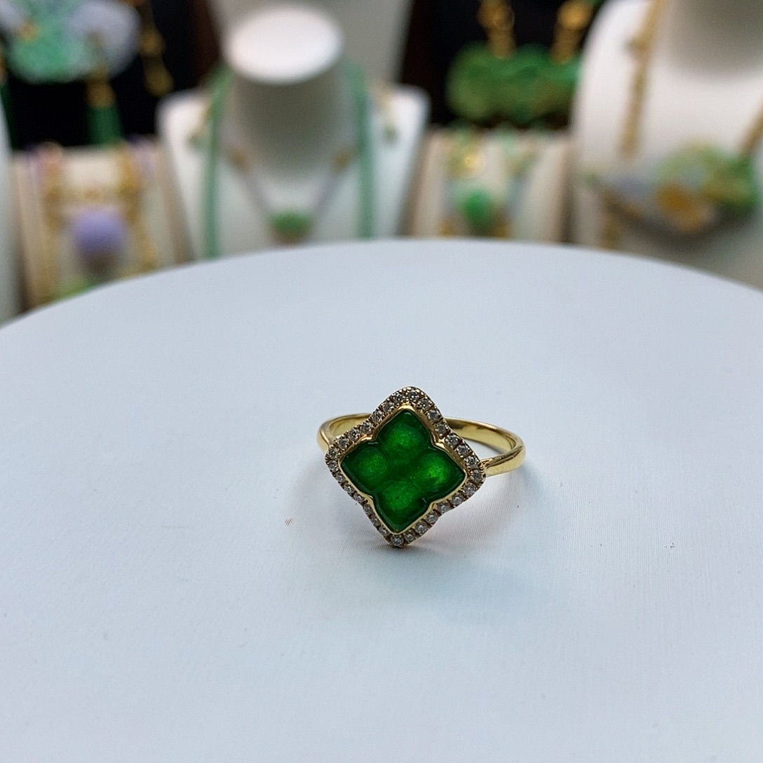 翡翠戒指18K金镶嵌天然