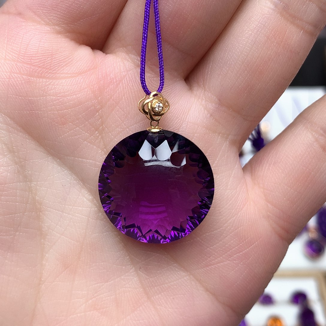 18K金镶嵌吊坠(赠链)紫晶