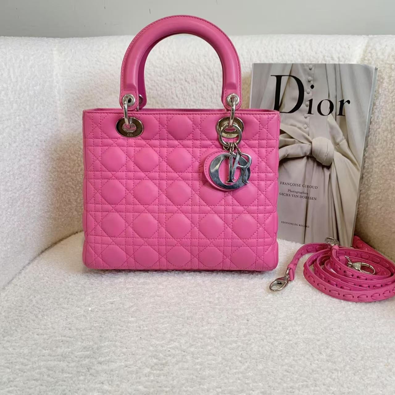 95新 DIOR/迪奥 壹臻/ 玫粉色金扣五格戴妃包 35435542