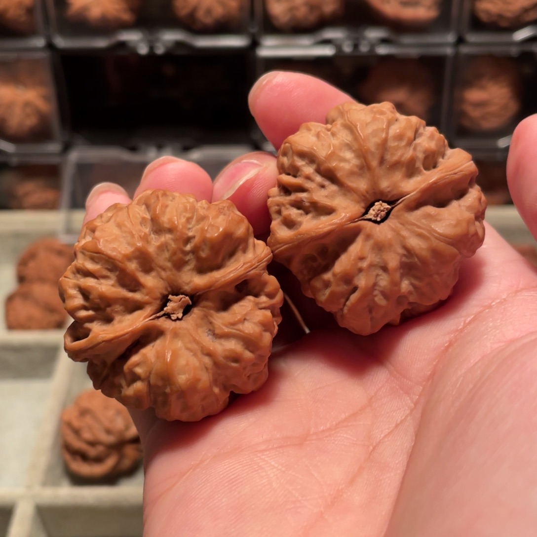 余***某吊坠文玩核桃蛤蟆头40