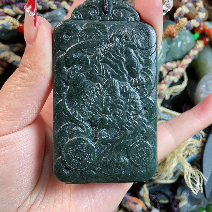 和田玉挂件未镶嵌