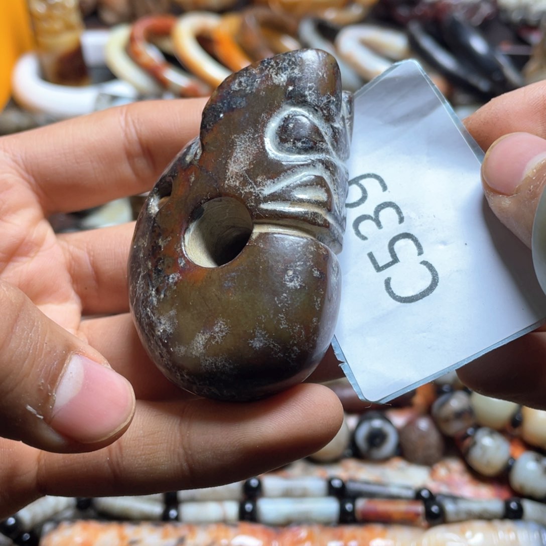 和田玉（糖玉）挂件未镶嵌