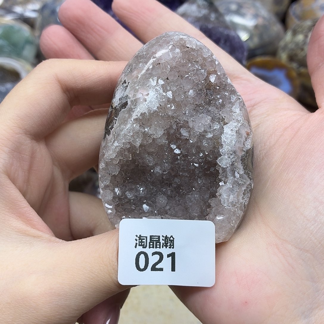 未镶嵌水晶大型摆件（非配饰）