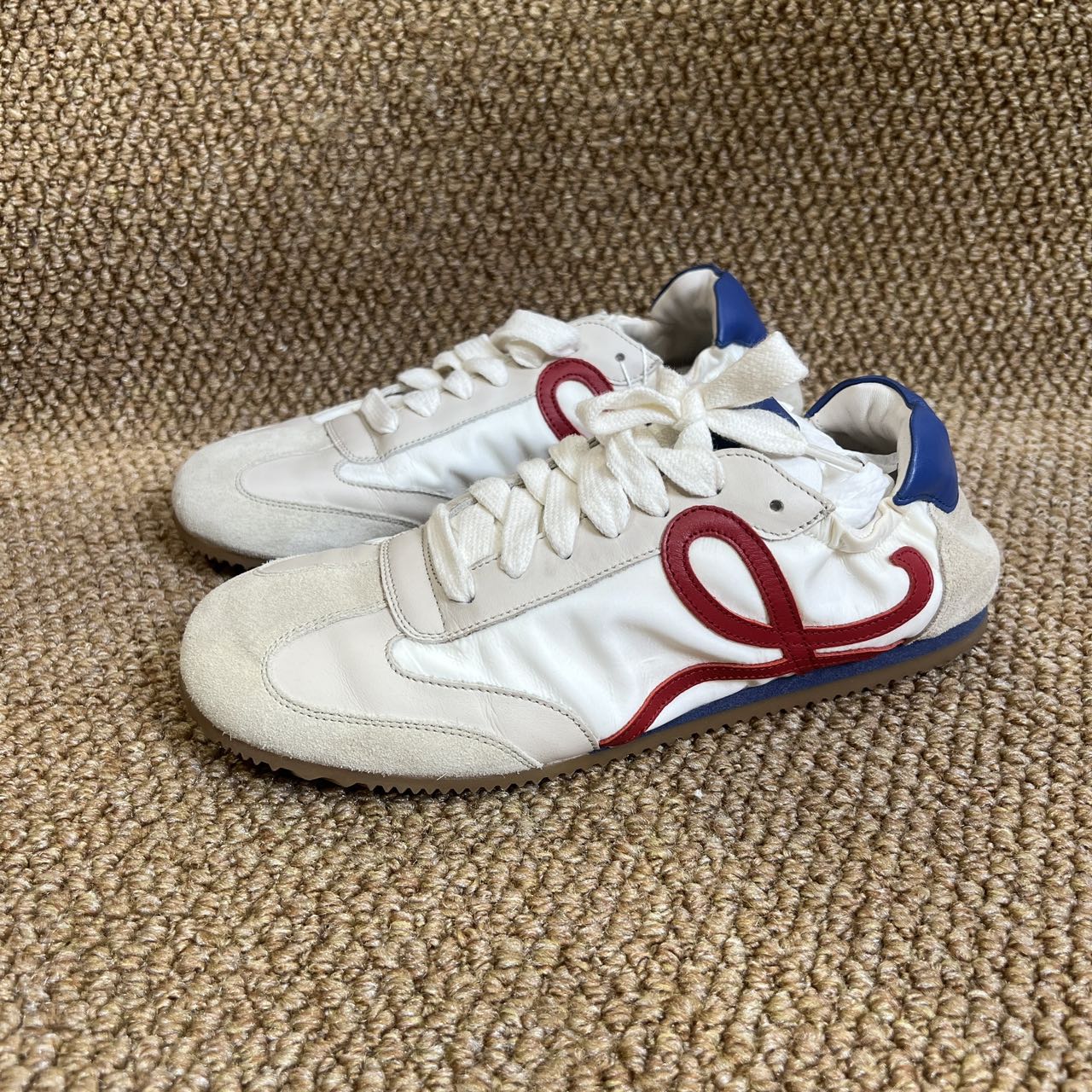 99新 LOEWE/罗意威 蔚蓝/低帮鞋/39码/LZ1118Z051