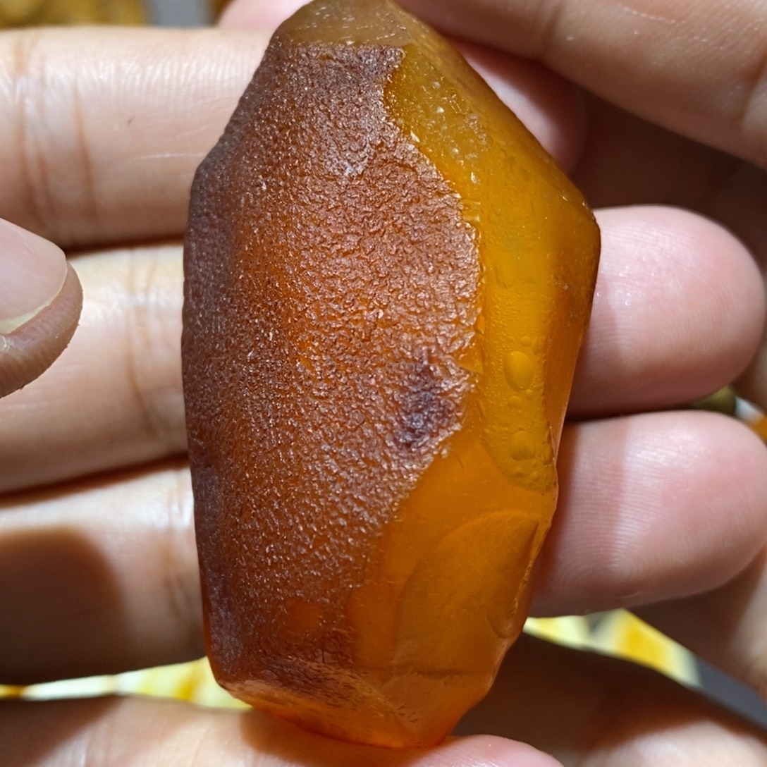 定制琥珀蜜蜡原石