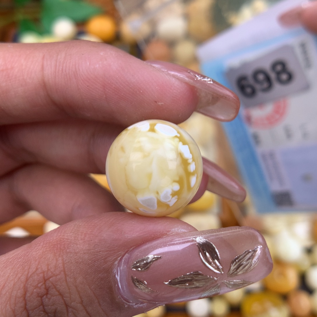 琥珀珠宝奇石未镶嵌15.8