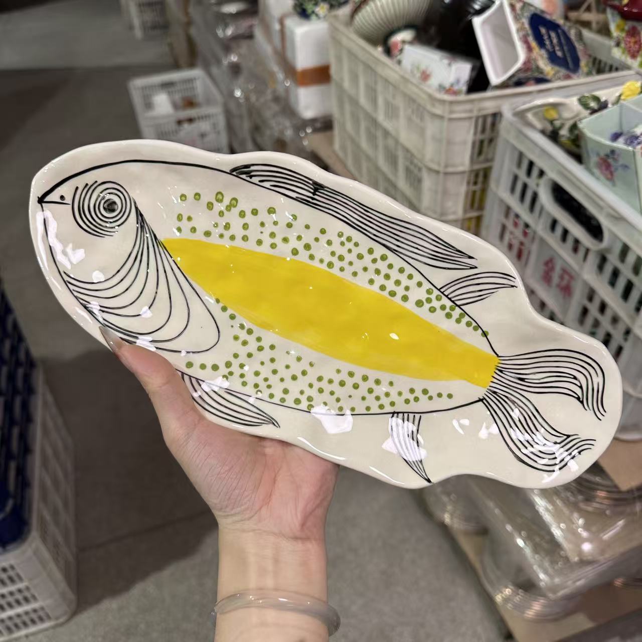 黄鲷鱼鱼盘水果盘菜盘