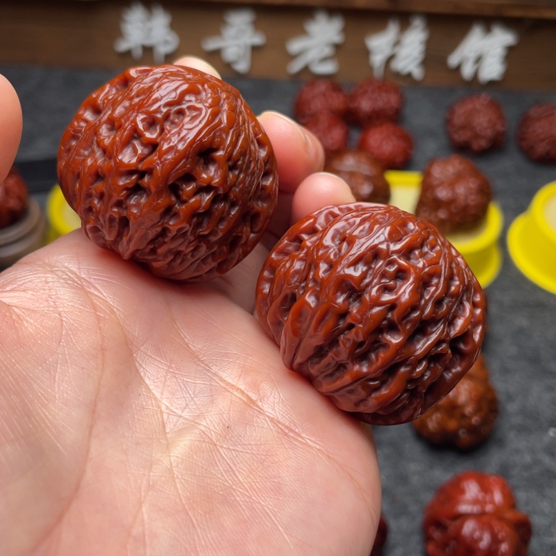 文玩核桃吊坠文玩核桃 手把件 铁锤妹妹 41