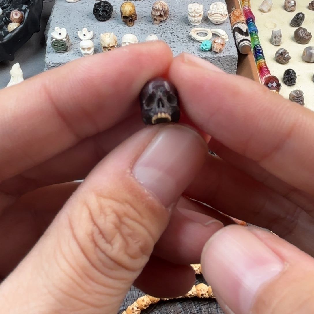 -***㈡吊坠鹿骨尸陀林骷髅9mm