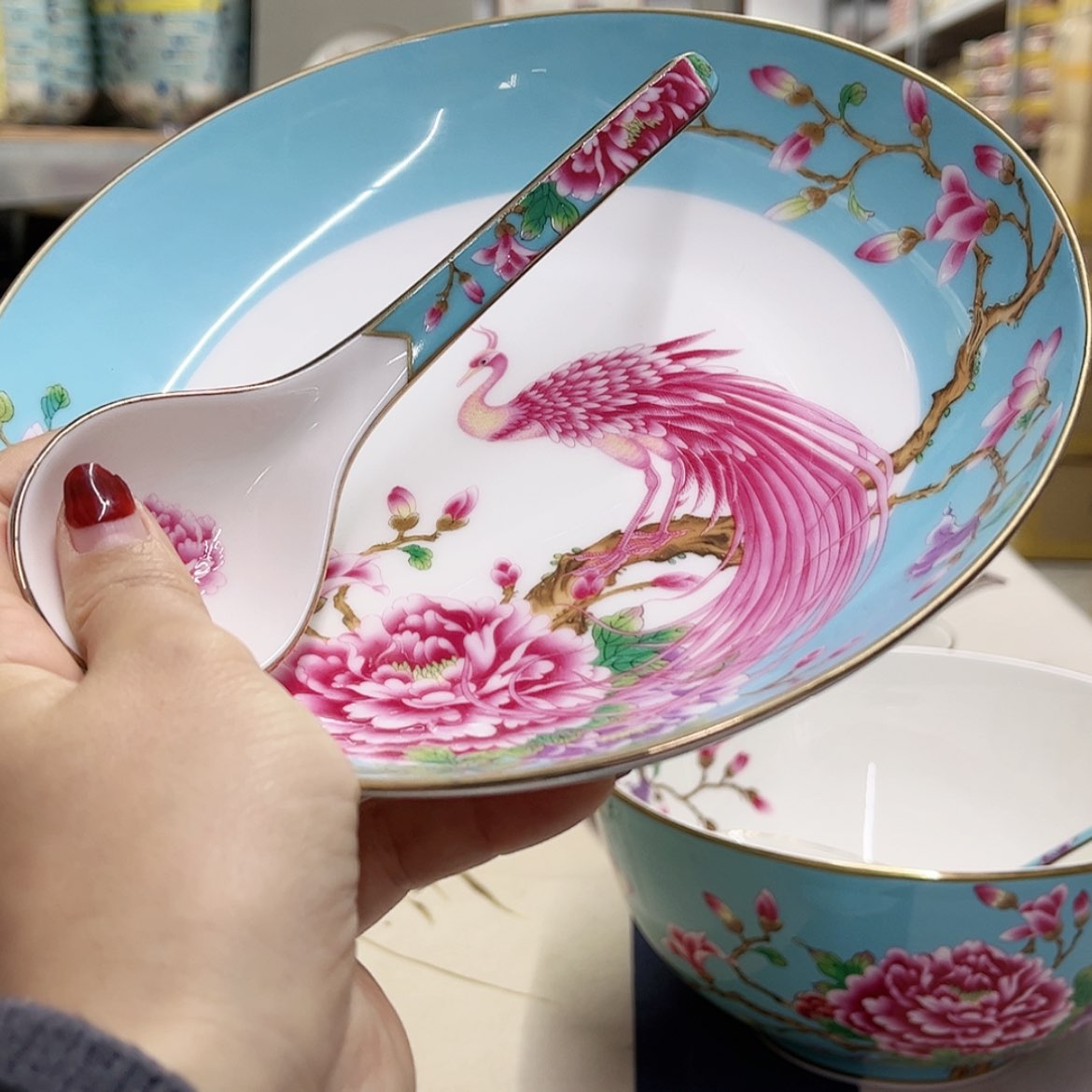 【闪购商品】骨瓷8寸8个，勺子6个…………………………