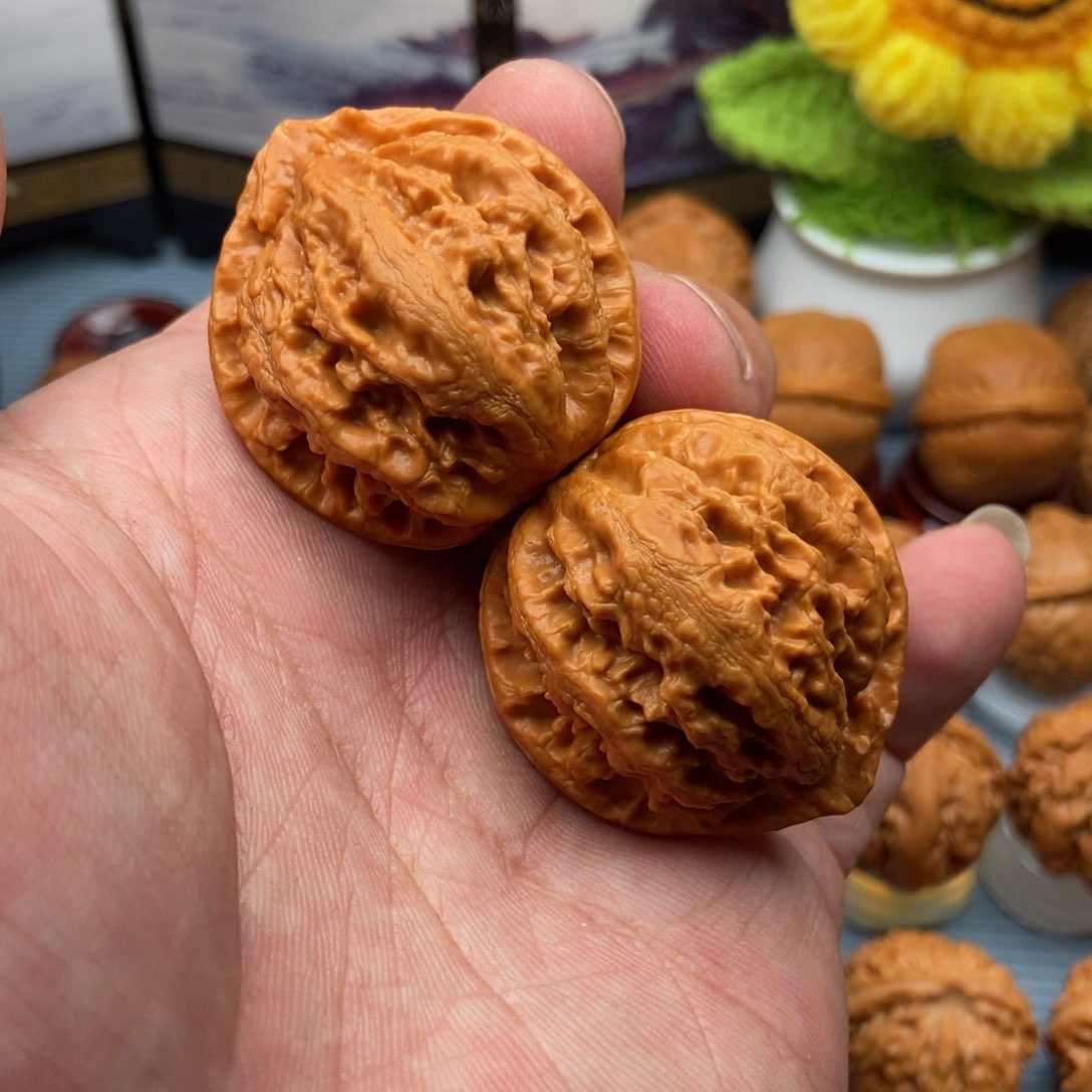 文玩核桃把件派****心至尊粗筋