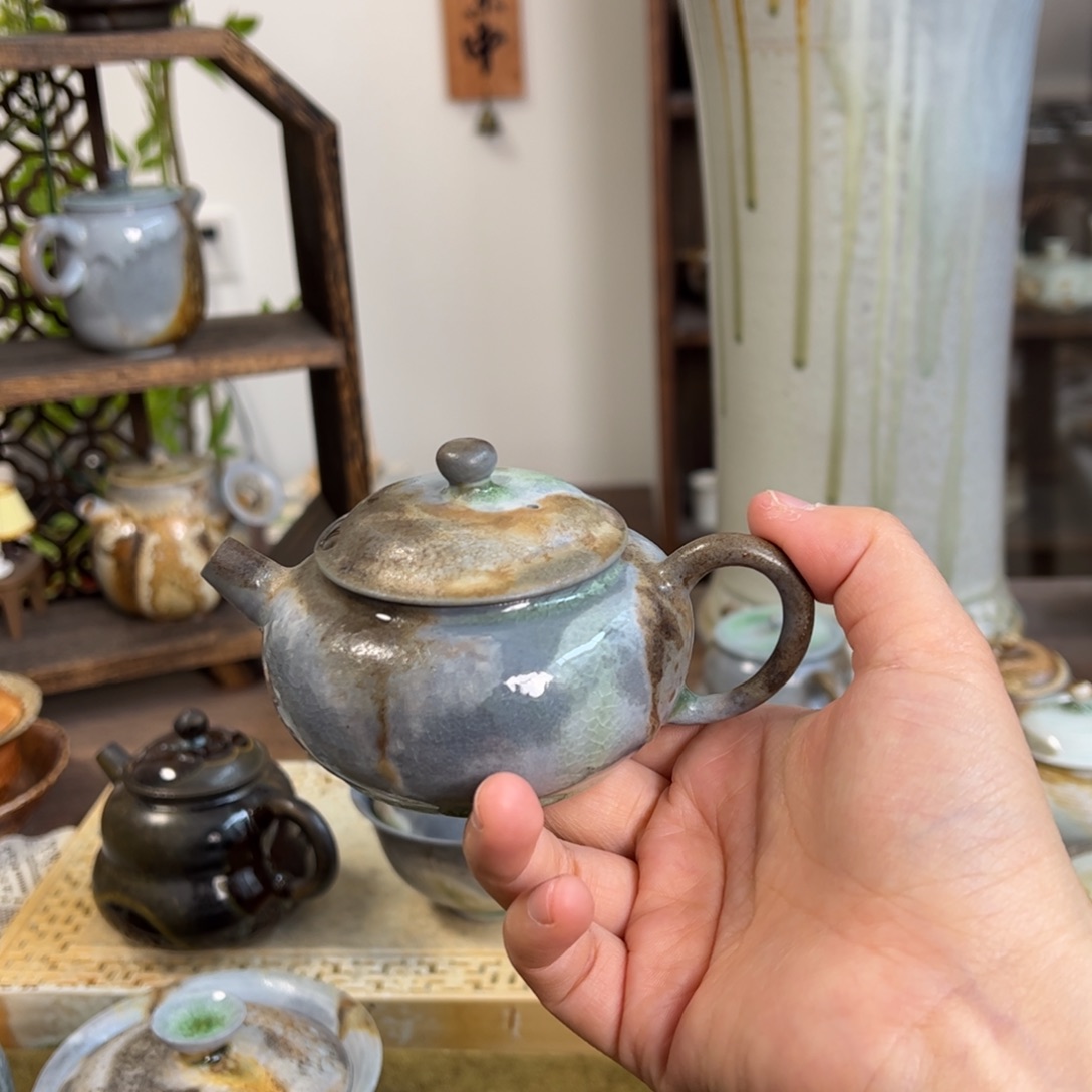 中白窑汗藏级月半壶