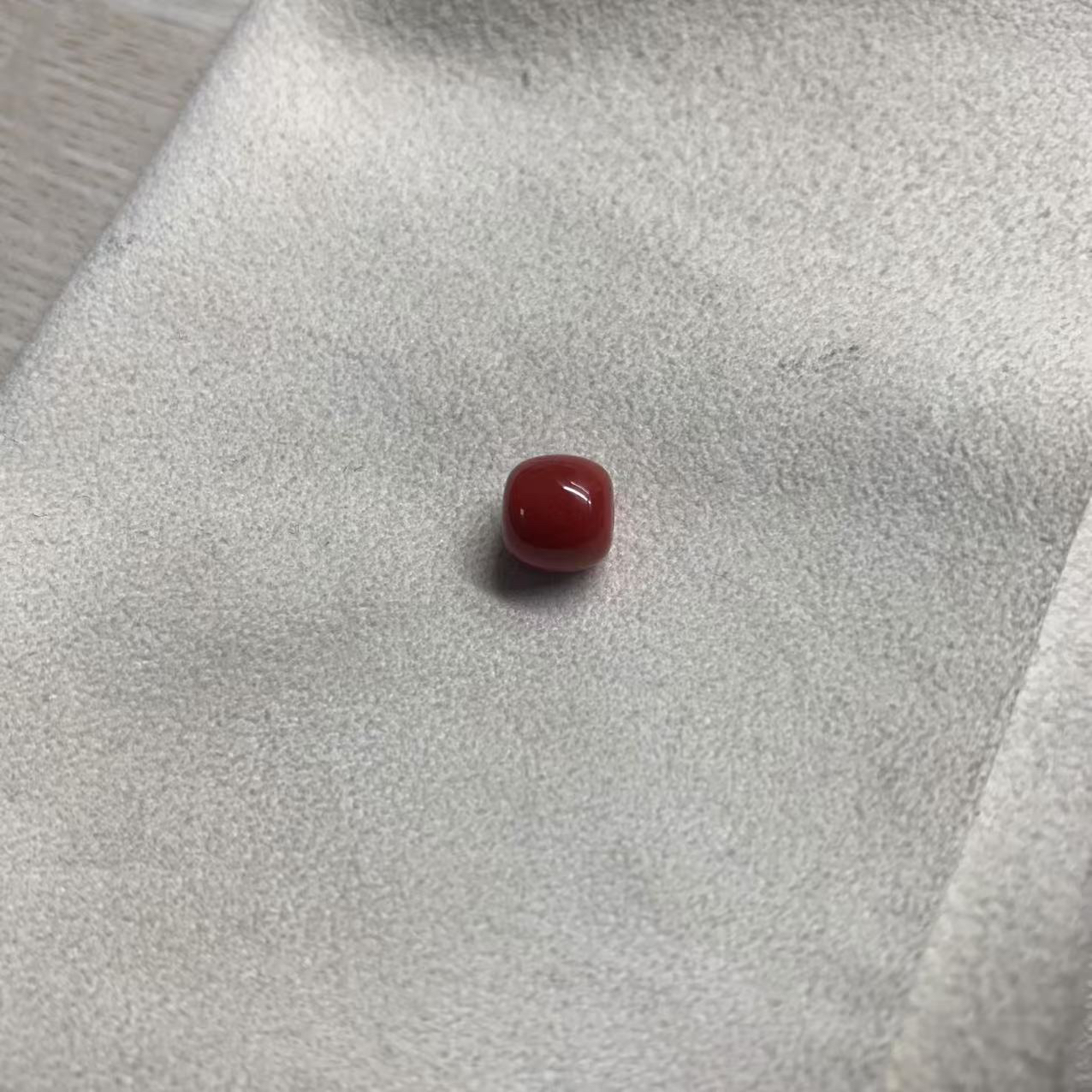 台湾莫莫珊瑚一色老型桶珠配珠7mm