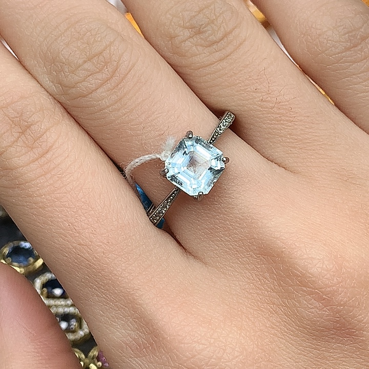 银S925镶嵌戒指海蓝宝石