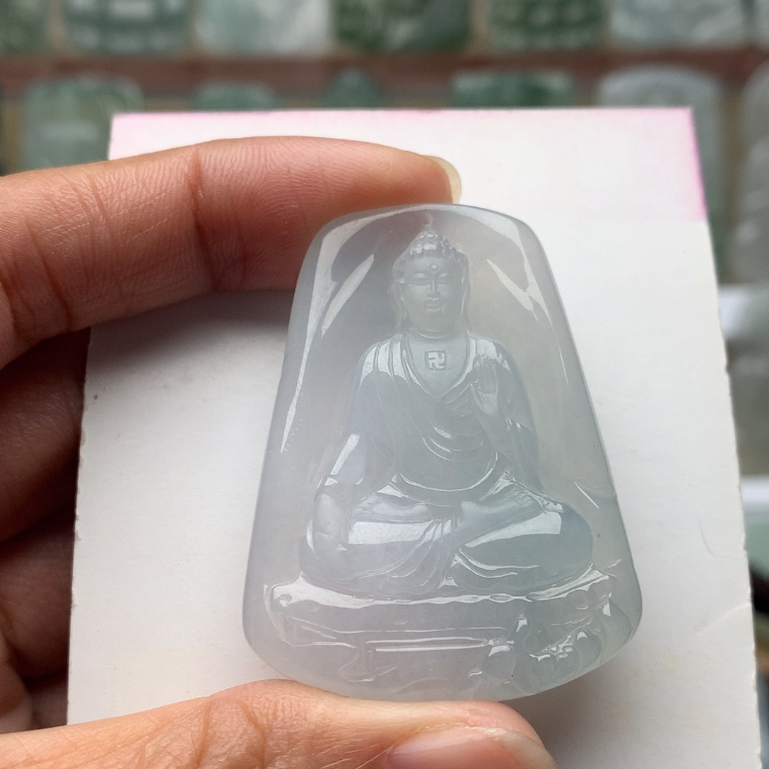 翡翠未镶嵌颈饰阿弥陀佛