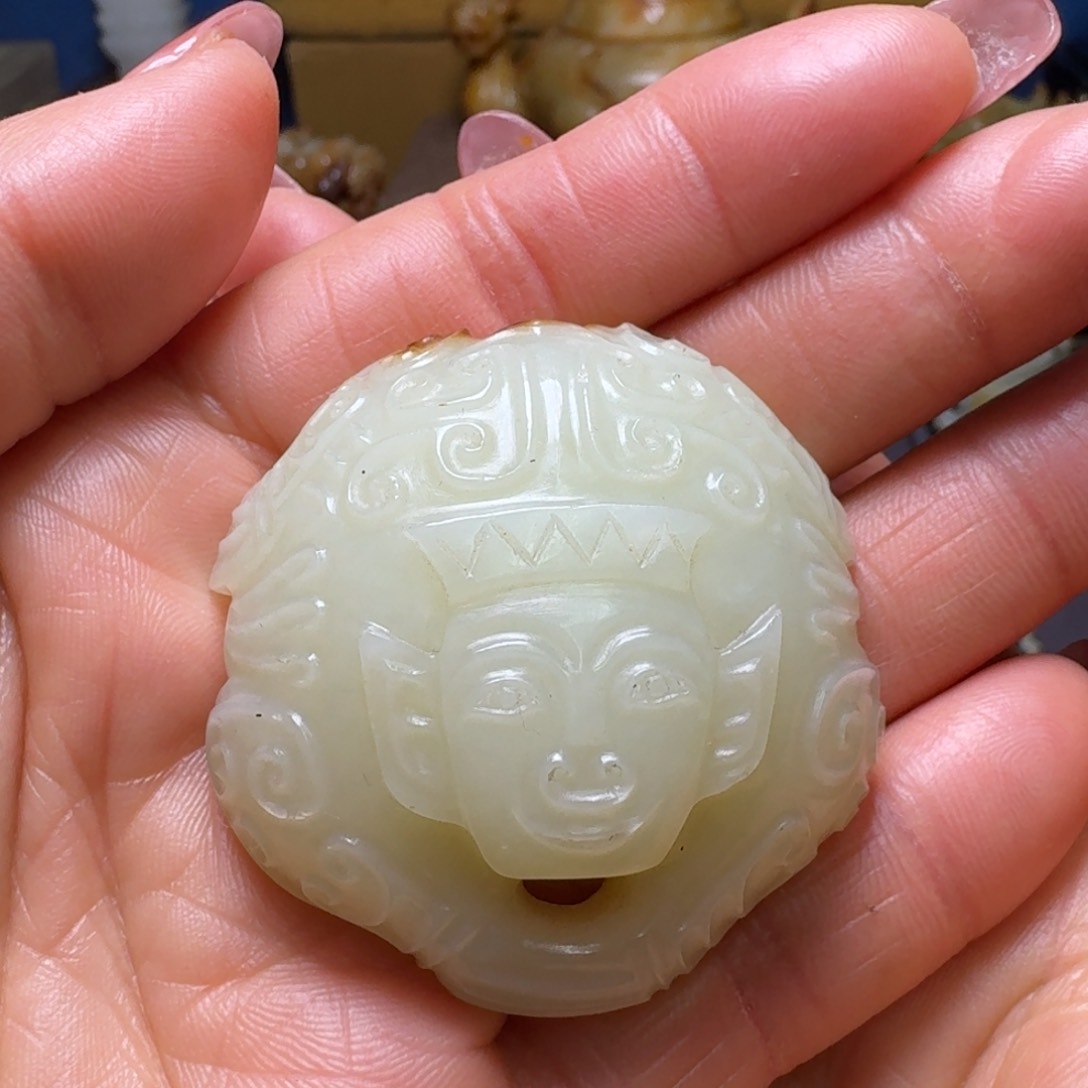 和田玉（糖玉）颈饰未镶嵌