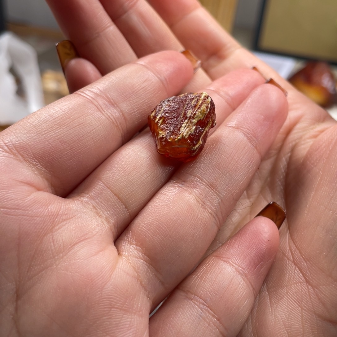 家****定制琥珀未镶嵌天然蜜蜡原石
