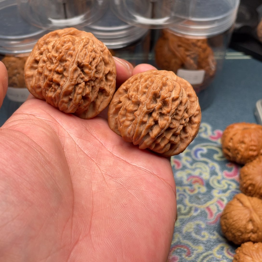 文玩核桃把件山地楼