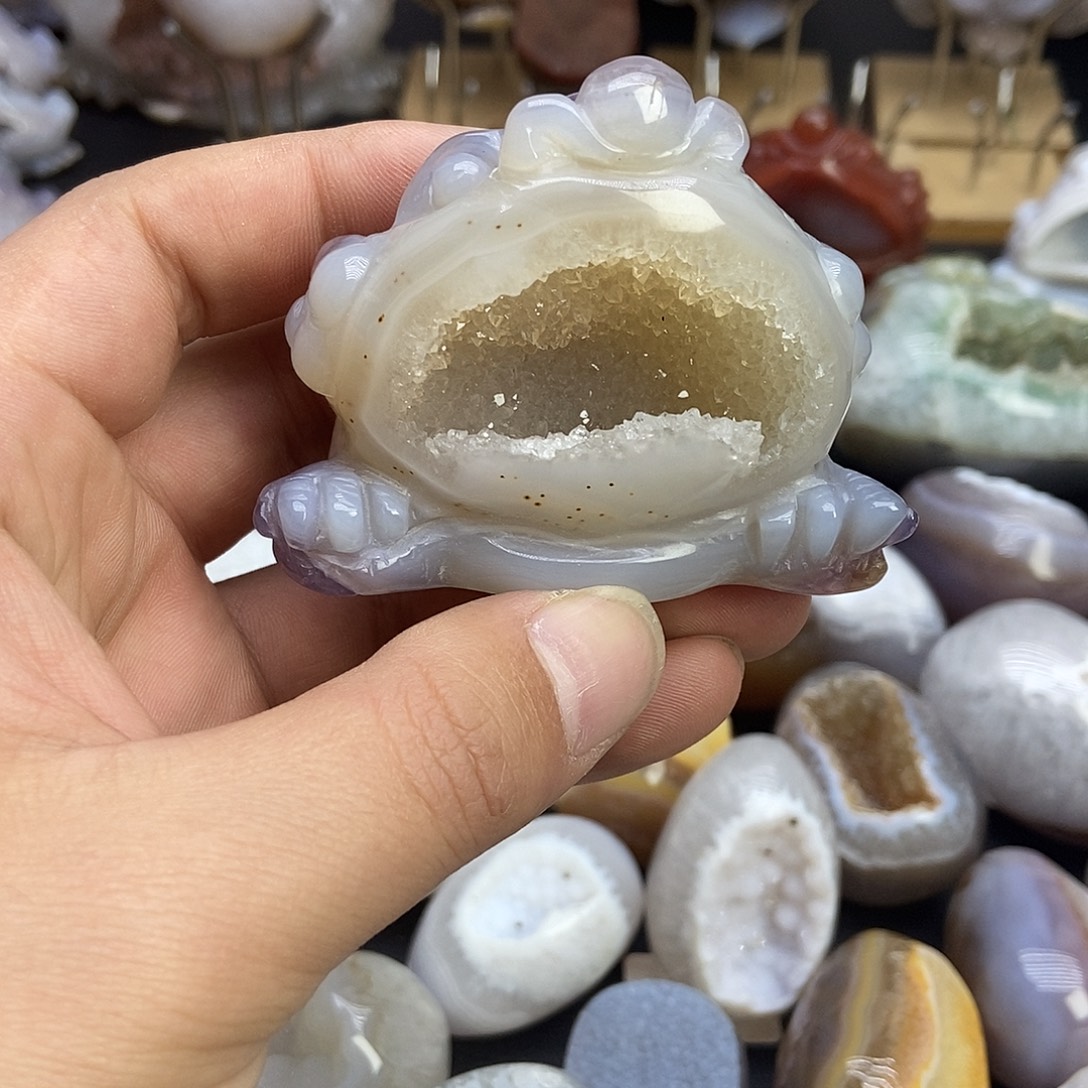 鹿***鹿玛瑙/玉髓未镶嵌珠宝奇石