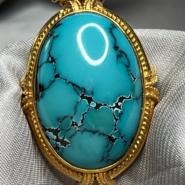 绿松石镶嵌牌，尺寸戒面宽20.2mm长30.2mm总重13.33克