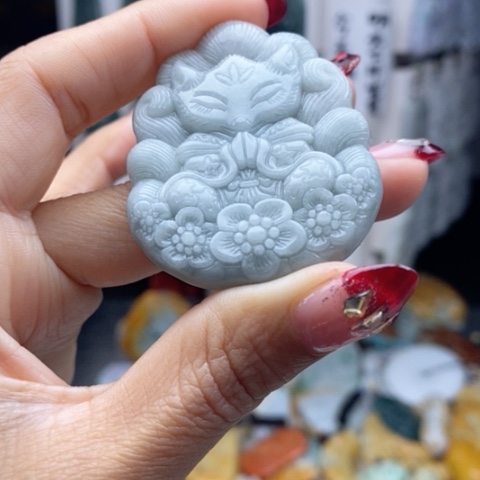 翡翠颈饰未镶嵌翡翠