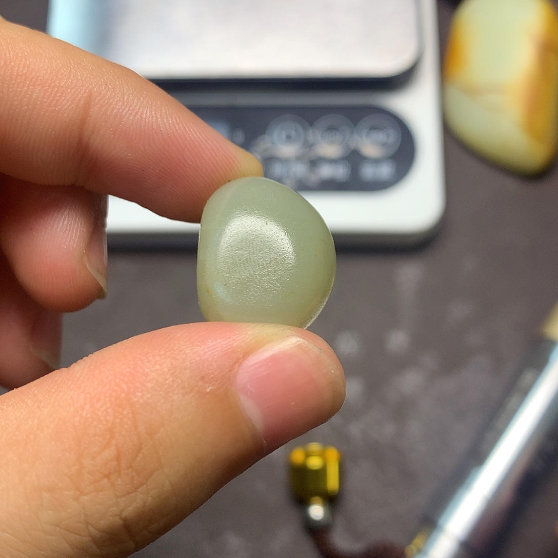 和田玉（糖玉）未镶嵌挂件