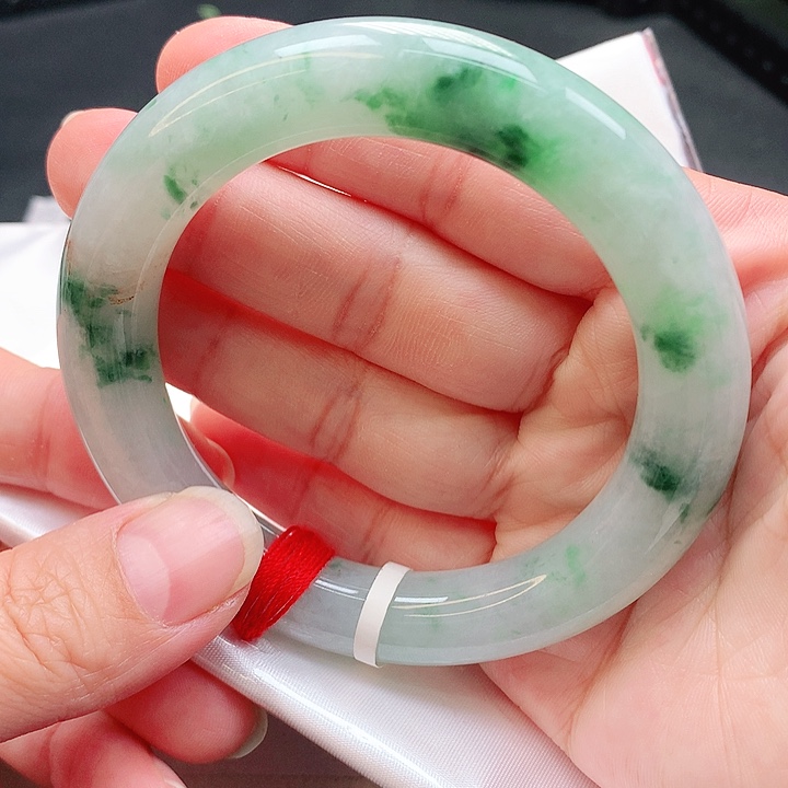 翡翠手镯未镶嵌圆条57