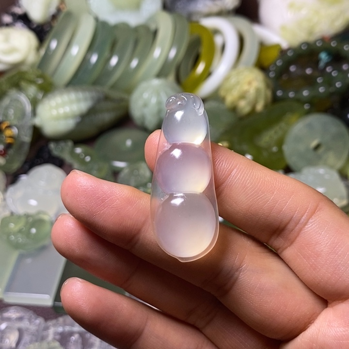 岫玉岫玉颈饰未镶嵌